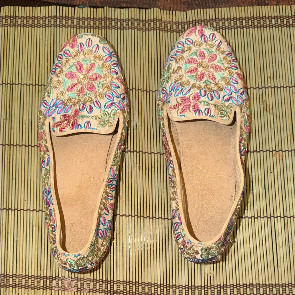Embroidered Aerosoles Floral Women's Loafers